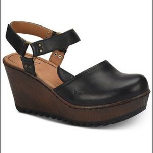 boc black leather clogs